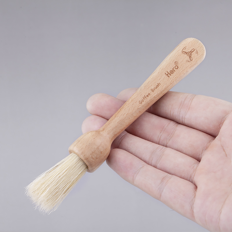 Brush (8) Brush (8)